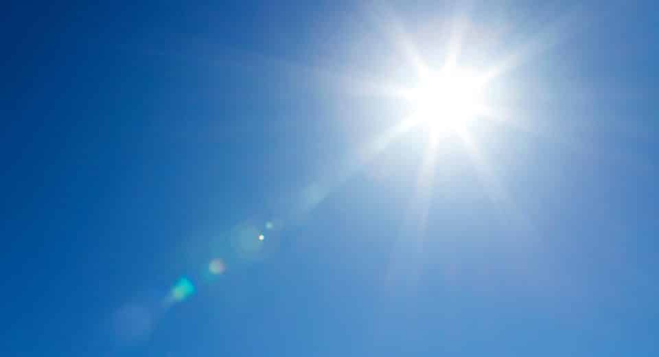 Combien de temps sans soleil est nécessaire avant un traitement laser ?